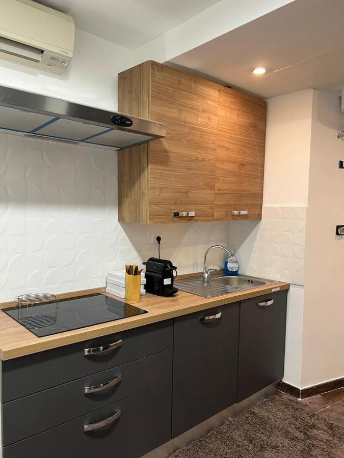Apartamento La Rosa Di Roma Colosseo Exterior foto