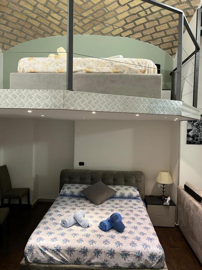 Apartamento La Rosa Di Roma Colosseo Exterior foto